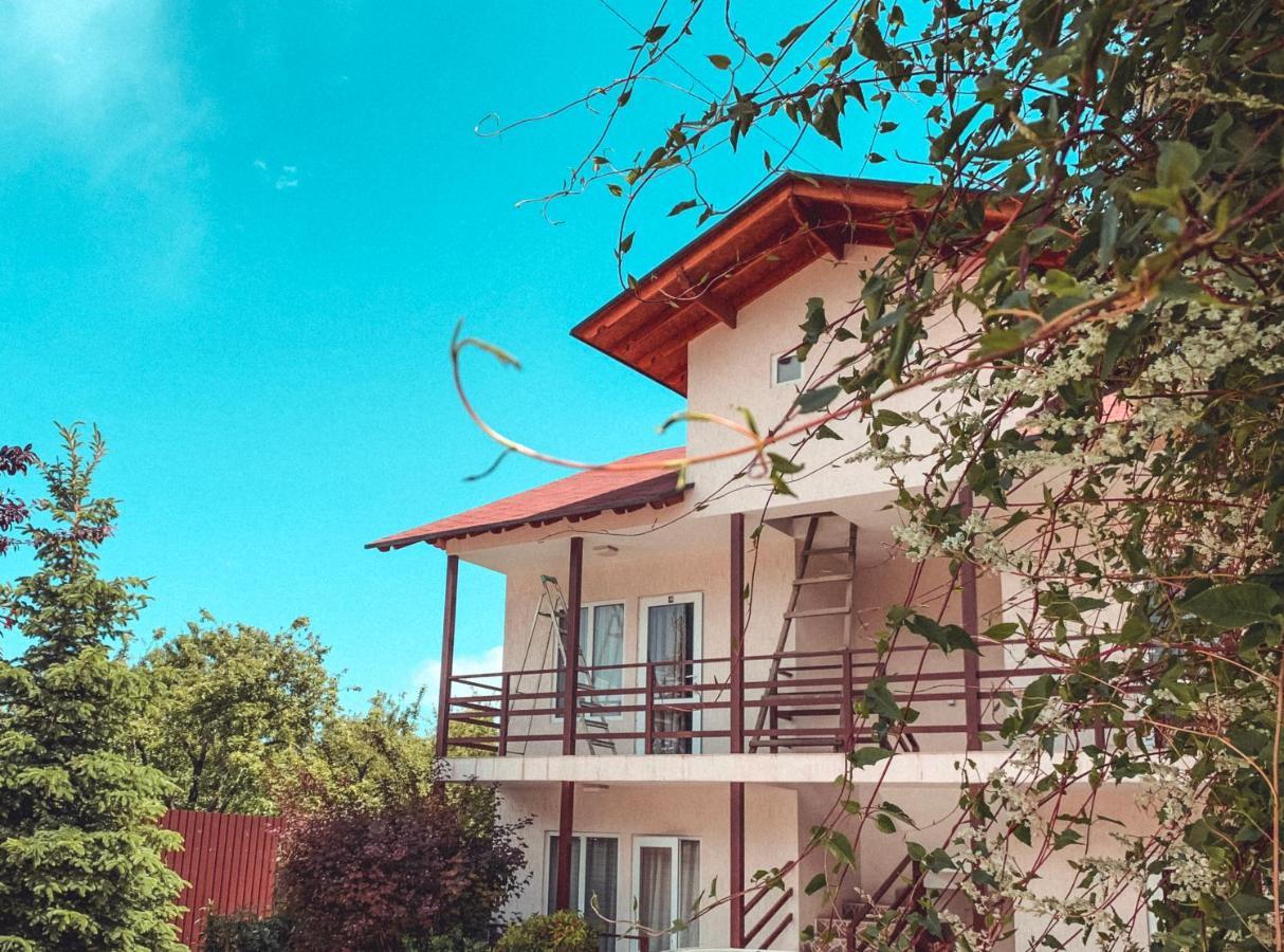 Guest House Leto Dolinka Luaran gambar