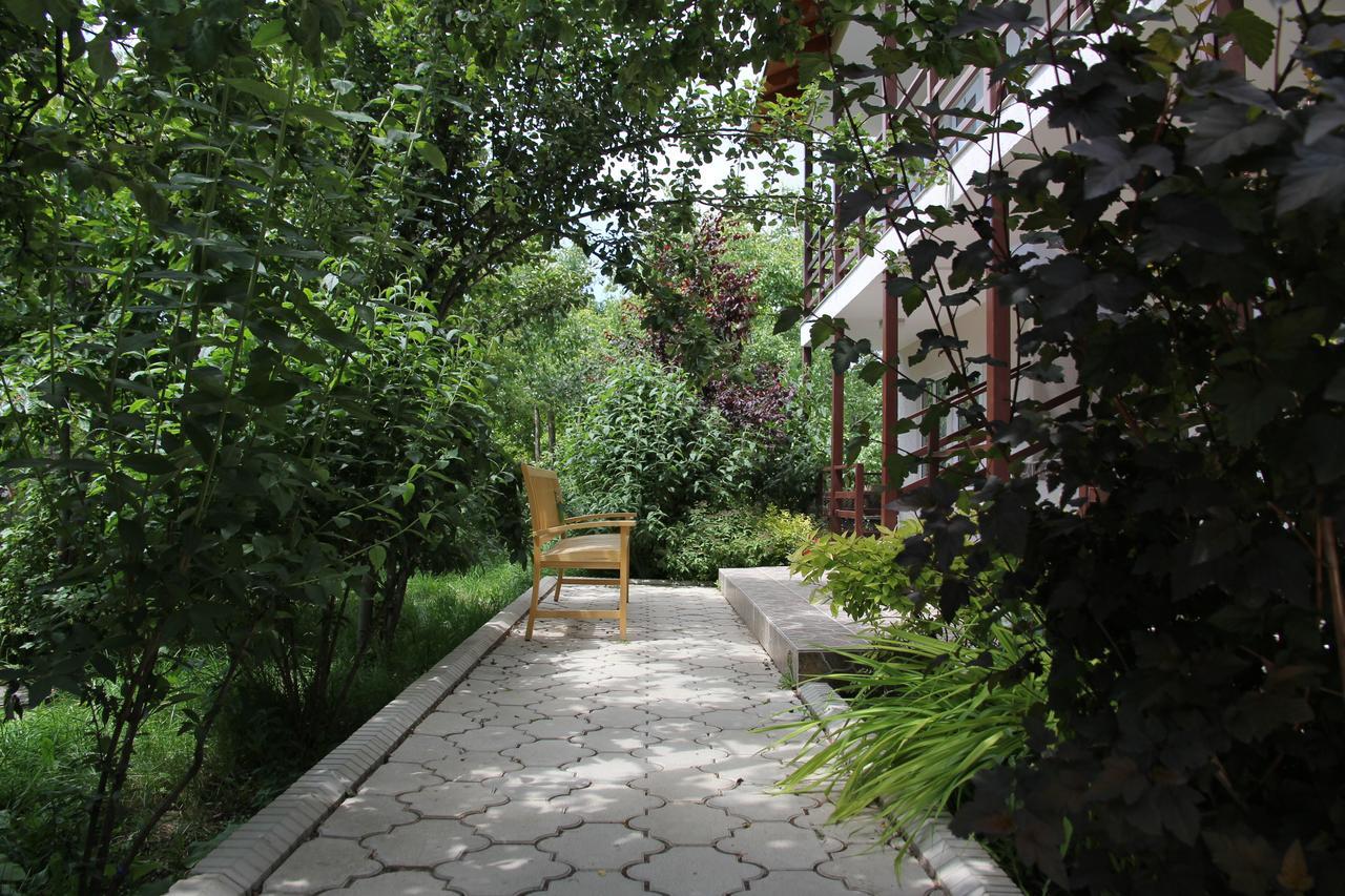 Guest House Leto Dolinka Luaran gambar