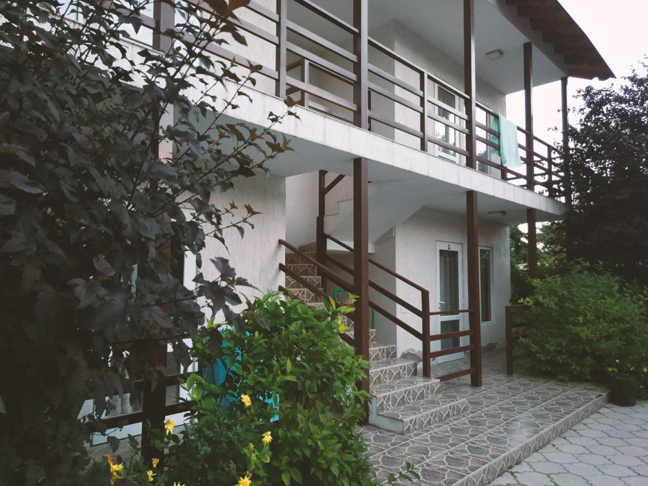 Guest House Leto Dolinka Luaran gambar